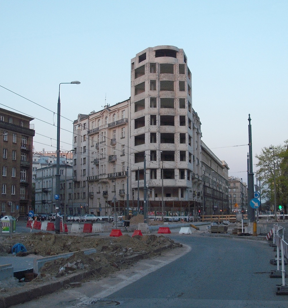 Budowa bloku przy pl. Politechniki 4, 21.04.2011, fot. Krzysztof Olszak